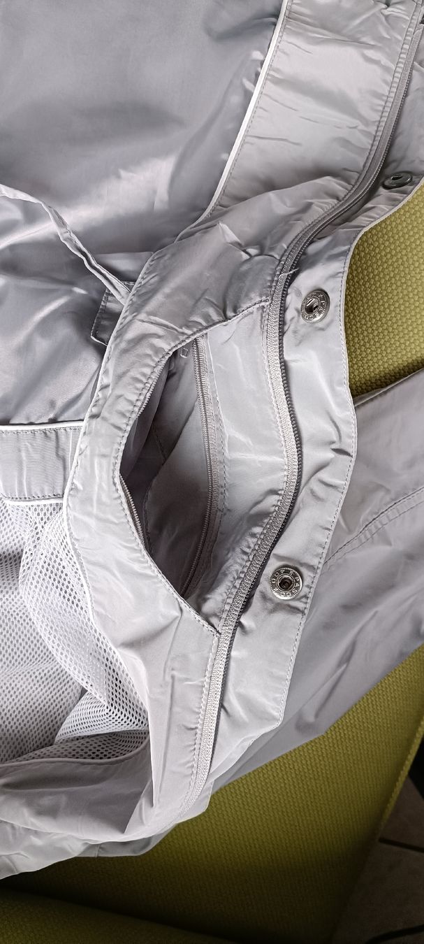 Jacken: Biaggini Damen Regenjacke Gr. 38 – Gebraucht aus Porza von tbch 4
