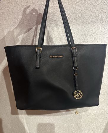 Michael Kors Jet Set Travel Tote