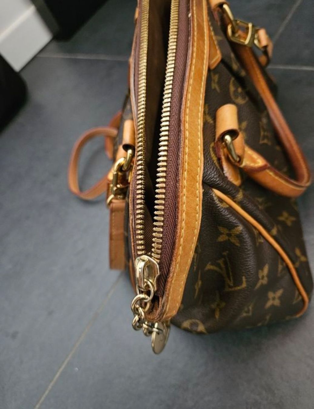 Louis Vuitton Borse da donna: Borsa Louis Vuitton Tivoli GM, Monogram – Usato da Pura venduto da and_8dzs 2