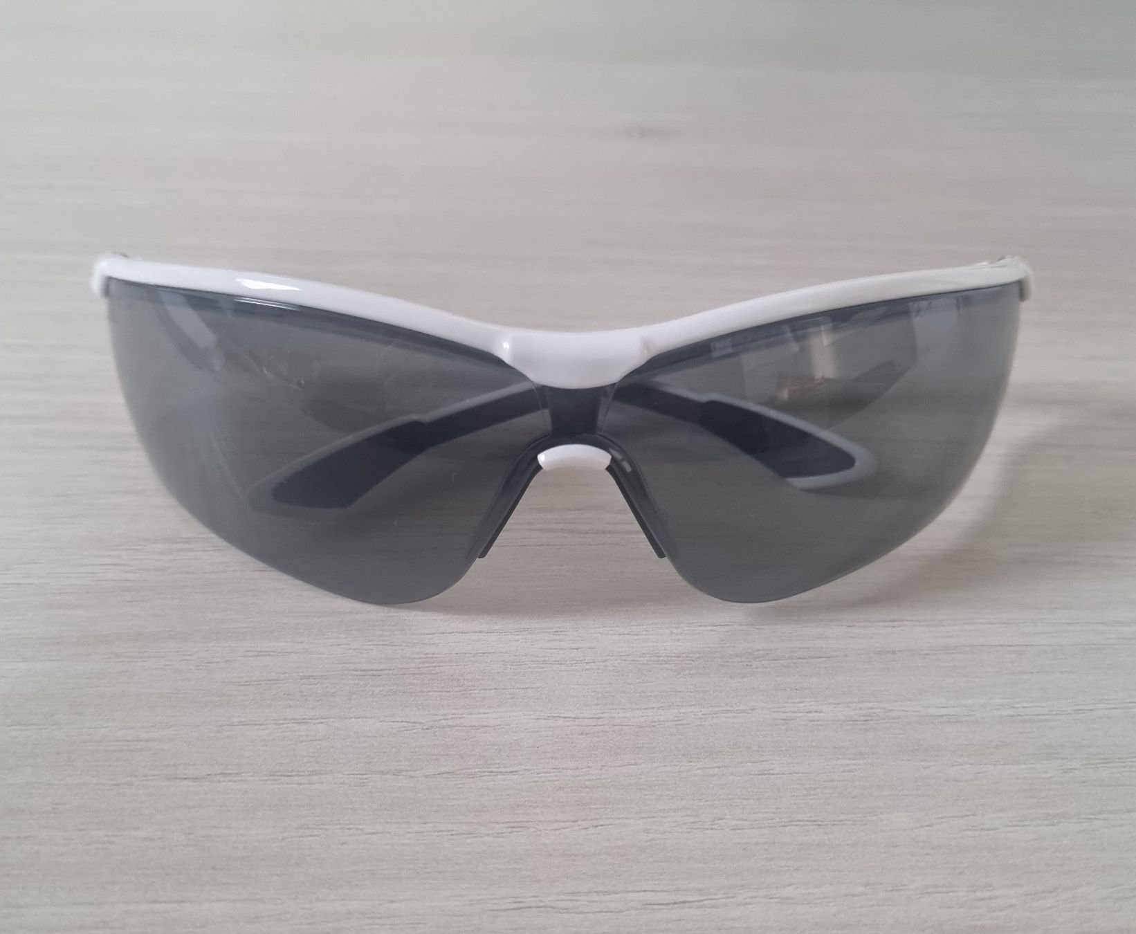 Uvex Occhiali & Lenti: UVEX Sonnenbrille / Sportbrille – Usato da Frick venduto da Geheim007