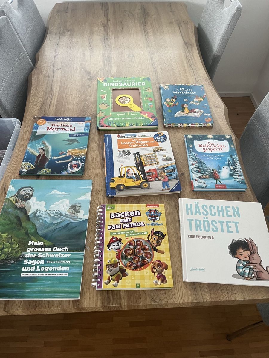 Libri: Kinderbücher und Gemeinschaftsspieleset – Usato da Rickenbach LU venduto da Gigaxo 2