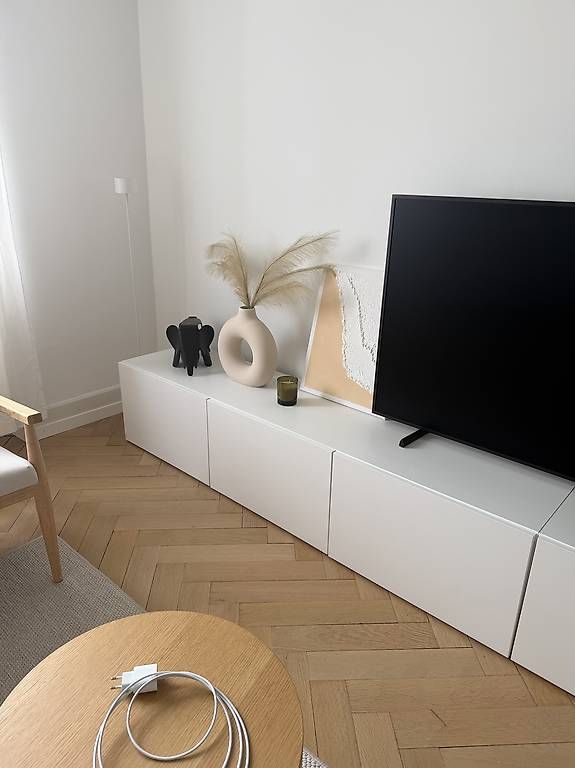 Mobili TV: Ikea Besta TV Möbel in weiss – Usato da Basel venduto da Ohschaumal