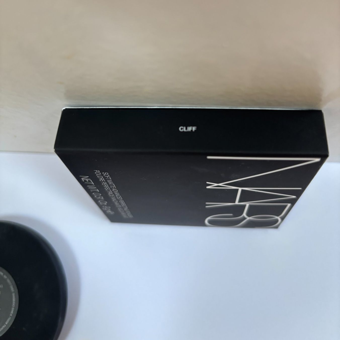 Nars Make-up: NARS - Neuw. Soft Matte Advanced Powder - Farbe: Cliff – Usato da Zofingen venduto da Justizia_01 1