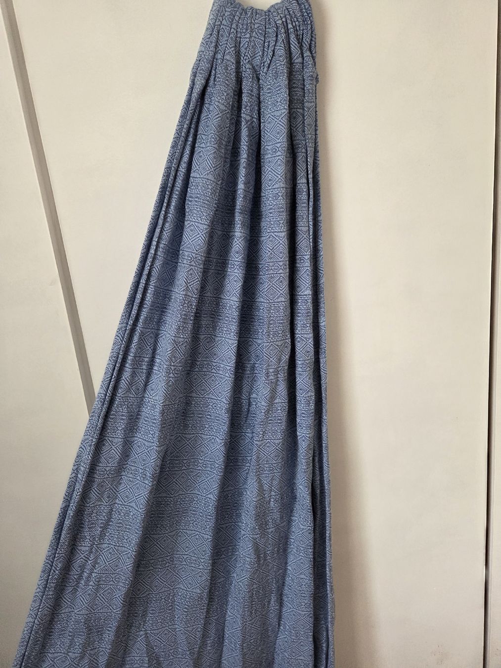 Porte-bébés ventraux & dorsaux: RingSling mit wunderschönem blaue Ornamentmuster – D'occasion à Derendingen par kar_kwm8 1