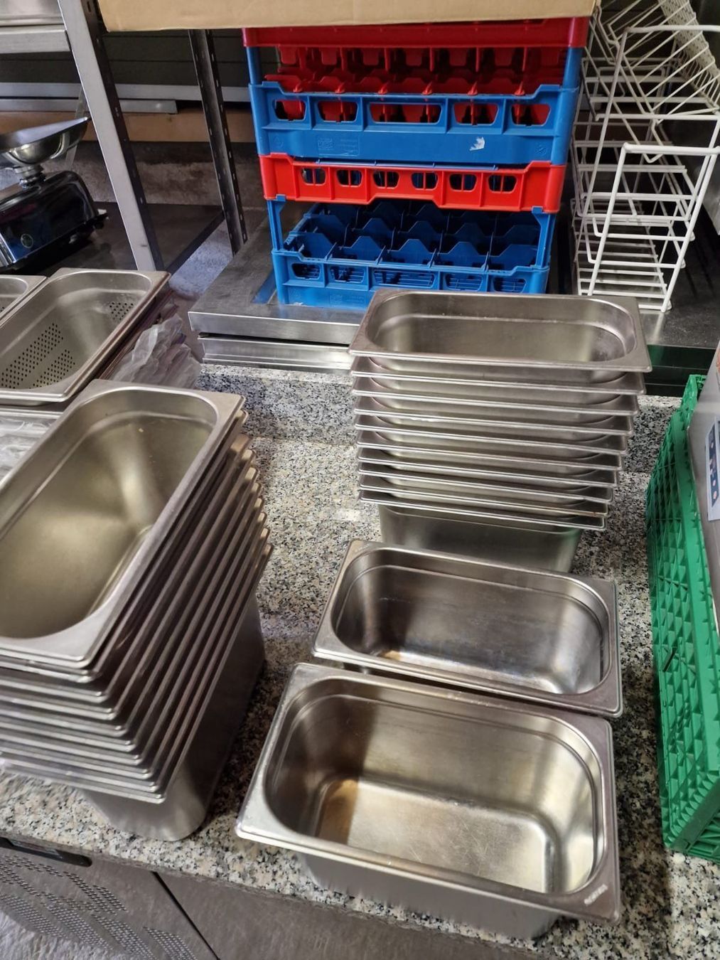Cucine complete: GN Behälter 1/3 – Usato da Wuppenau venduto da Gastro-Wuppenau 2
