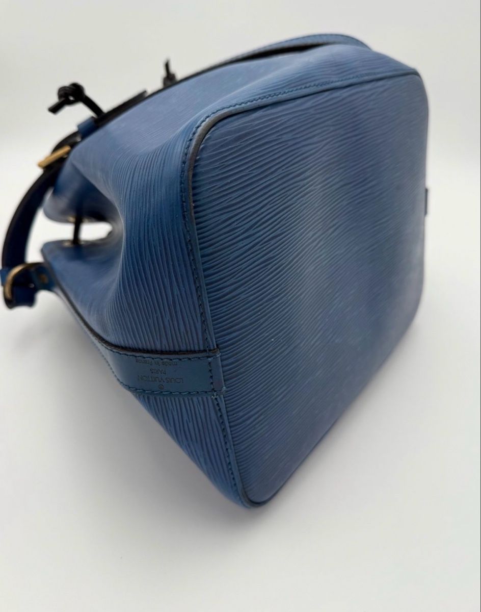 Louis Vuitton Borse da donna: Louis Vuitton Petit Noe Epi blu – Usato da Pollegio venduto da eli_8bm2 2