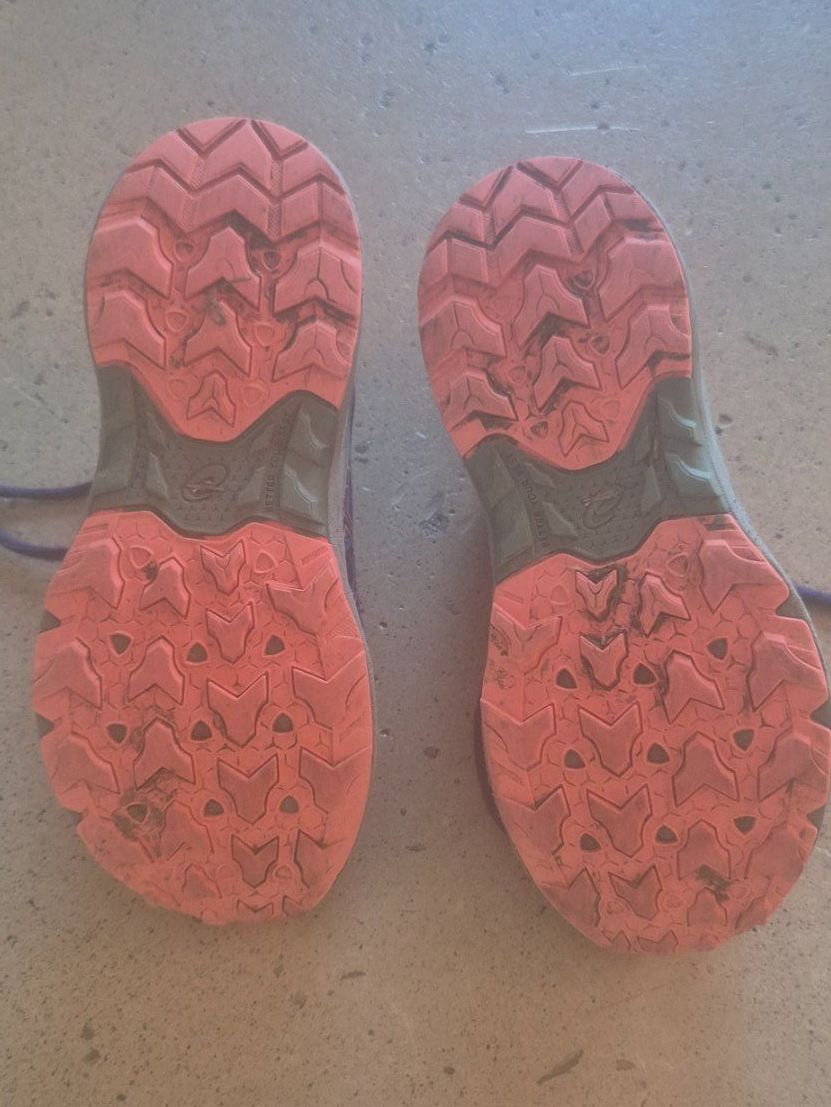 Asics Chaussures garçon: Schuhe Asics – D'occasion à Winterthur par Arnie01 1