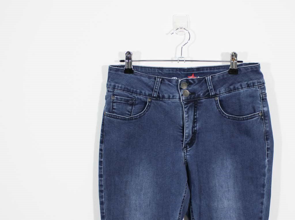 Buena Vista Jeans: Buena Vista TUMMYLESS Jeans Gr. M – Usato da Belp venduto da caramel-secondhand 1