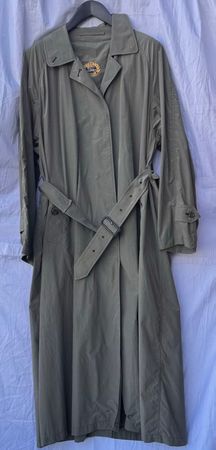 Original Burberry Mantel