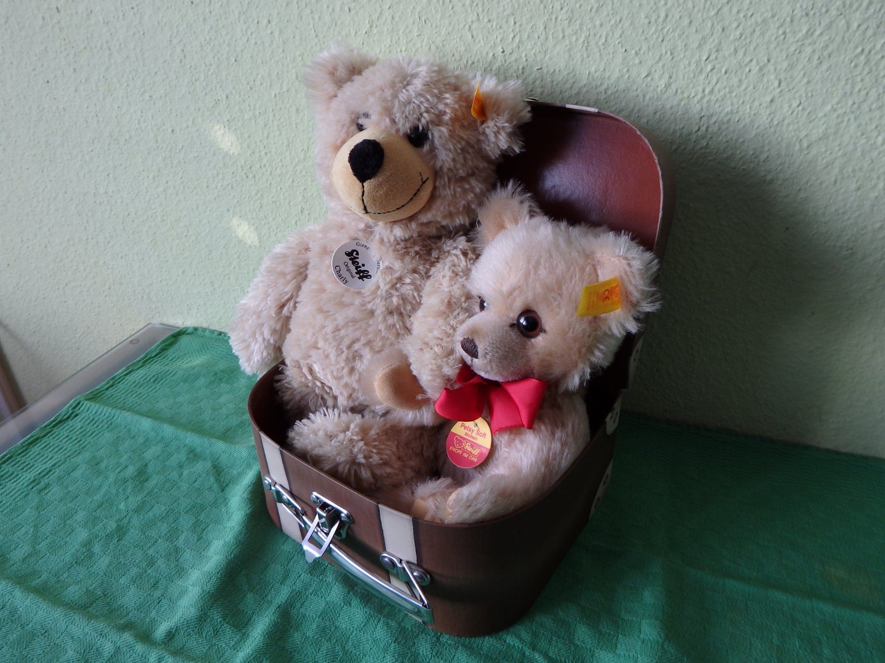 Steiff Giocattoli: Steiff Original Bären mit Koffer – Nuovo (secondo la descrizione) da Obergerlafingen venduto da Nurschi2011 3