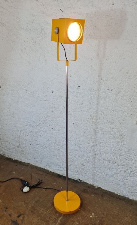 Lampes: Stehlampe gelb verstellbar Spot Design Leuchte Wohnzimmer – D'occasion à Obfelden par Vintagebude 9