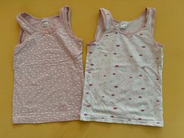 3 Unterleibchen/Unterhemden inkl. Unterhosen, Gr. 122/128