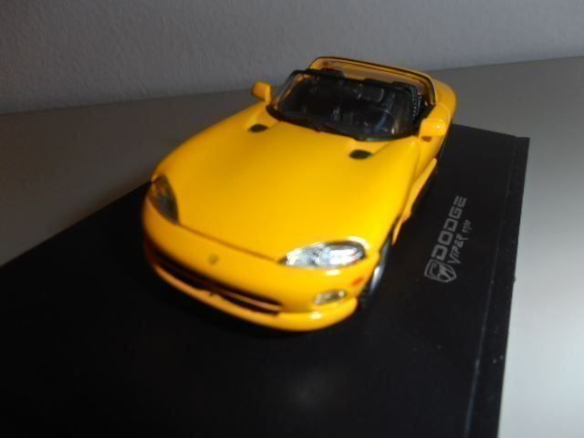 Dodge Modellini d'auto: Dodge Viper RT/10 , 1993 ,1:43 – Nuovo e nell'imballaggio originale da Goldach venduto da Feivel9 5