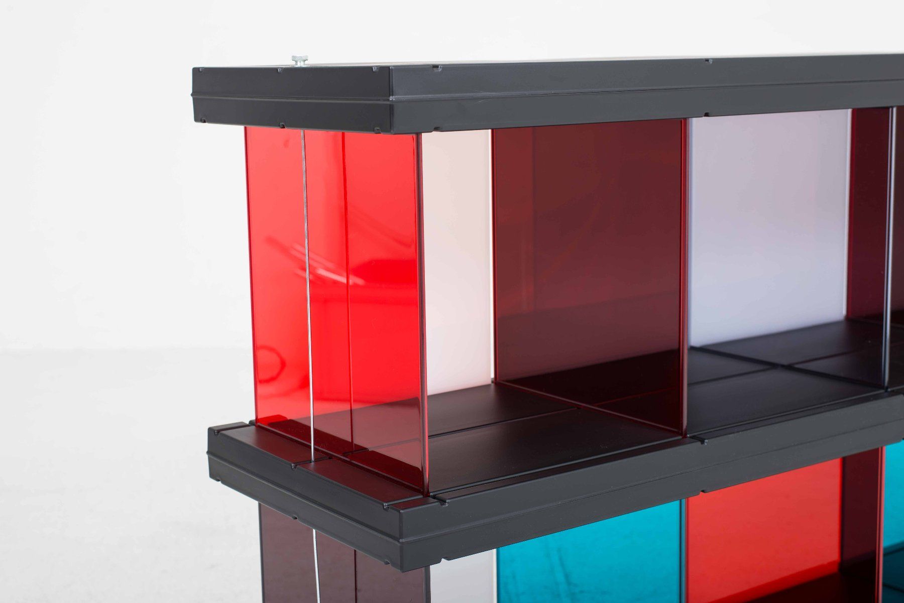 Vitra Cassettiere: Vitra Self Sideboard von Ronan & Erwan Bouroullec – Usato da Zürich venduto da STUZH38 5
