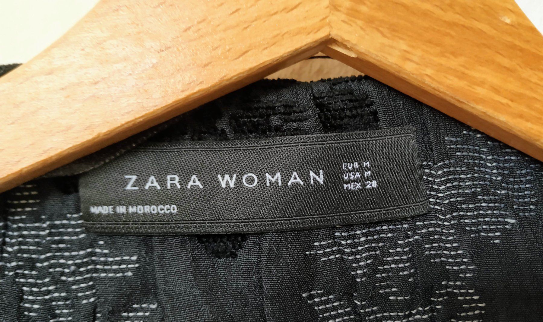 Zara Gilet & Giacche senza maniche: Joli veste brodée Zara Taille M – Nuovo (secondo la descrizione) da Carouge GE venduto da for_8yym 5
