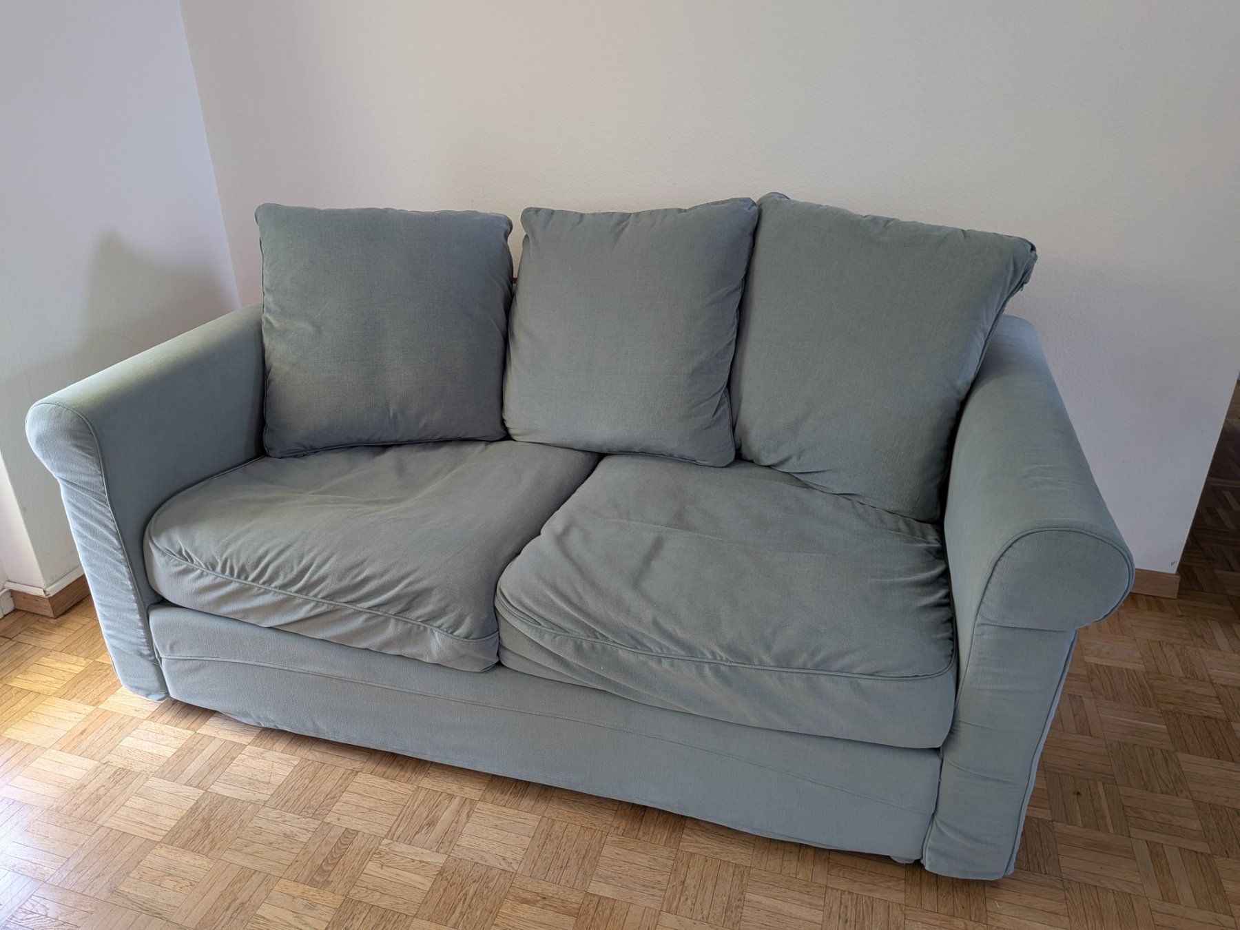 Ikea Sofas: 2-Sitzer Sofa von Ikea – D'occasion à Zürich par lis_r8vr 1