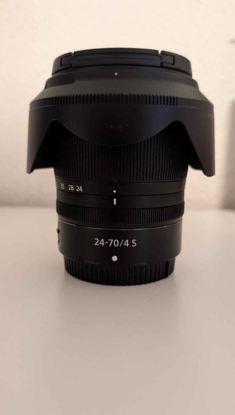 Nikkor Obiettivi: Nikkor 24-70/4s Z mount Lens – Usato da Rupperswil venduto da pimpjuice