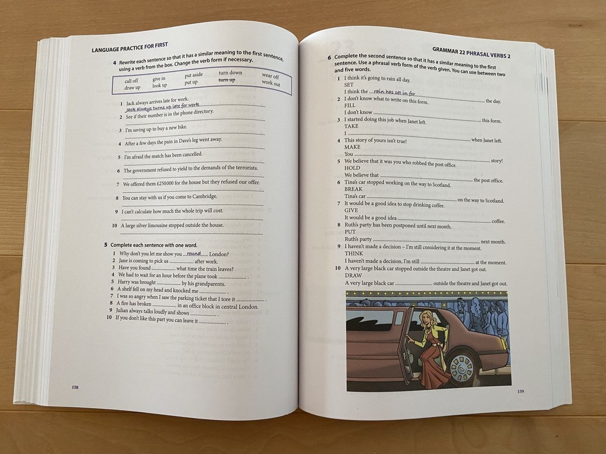 Libri: Language practise book for First (B2) – Nuovo (secondo la descrizione) da Oberrohrdorf venduto da a._.w 3