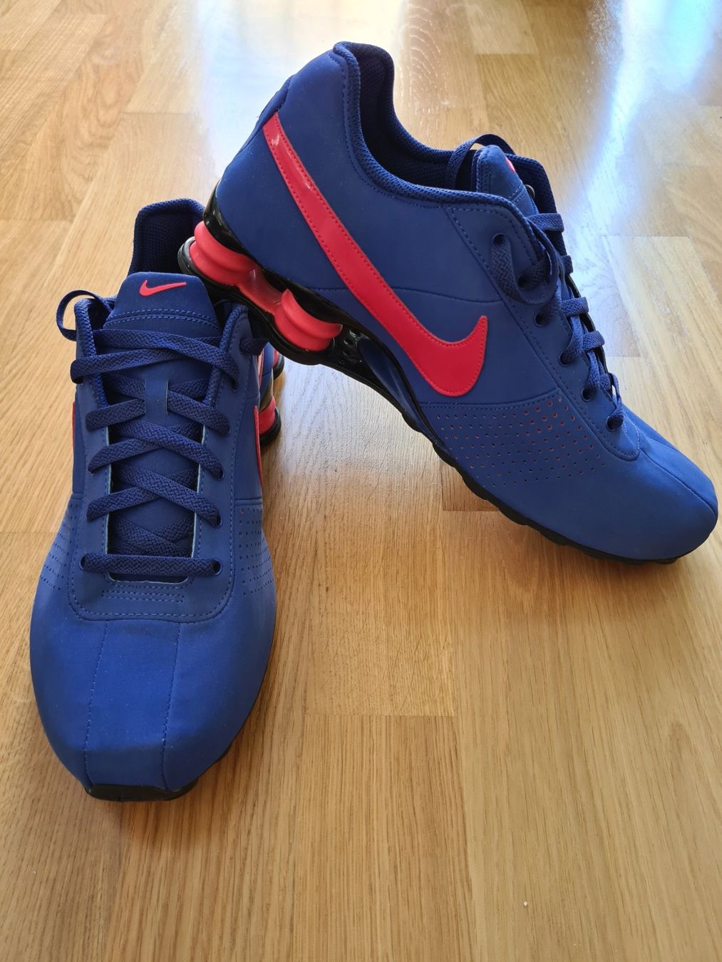 Nike Scarpe da uomo: Nike Shox UltraMarine Siren Red – Nuovo (secondo la descrizione) da Oberwil BL venduto da Spieltopia 2