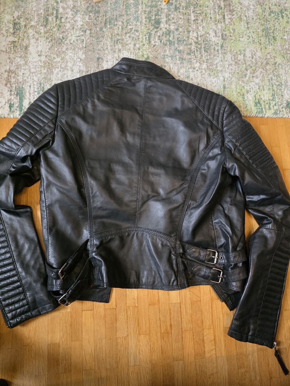 Giacche: Damen Echtlederjacke Cigno Nero schwarz Grösse 36 – Nuovo (secondo la descrizione) da Wittenbach venduto da Linda_B 1