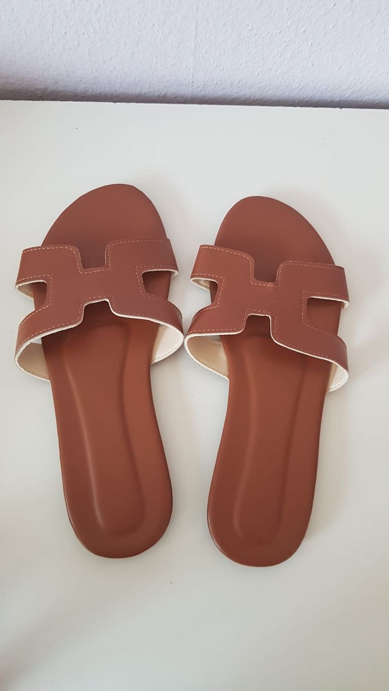 Camel Chaussures femmes: Mules beige camel neuves pointure 40 – Neuf avec emballage d'origine à Versoix par aline_b