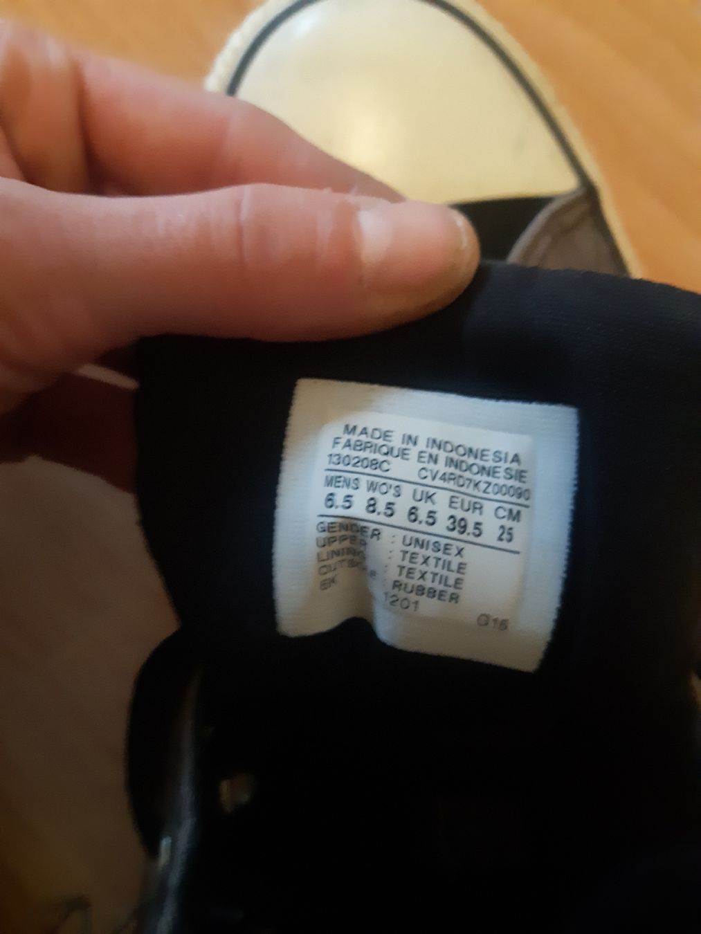 Converse Chaussures hommes: Converse Schuhe gr 39,5 – D'occasion à luzern par zola7 5