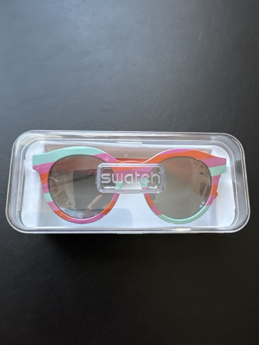 Occhiali & Lenti: Kult - Neue Swatch Sonnenbrille – Nuovo e nell'imballaggio originale da Grüt (Gossau ZH) venduto da Minnymaus2