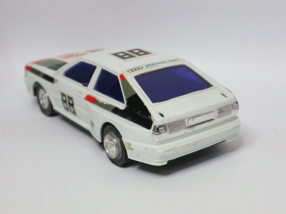 Spielzeuge: Audi Quattro Schwungradantrieb – Gebraucht aus Eschenbach SG von Astalavista 2
