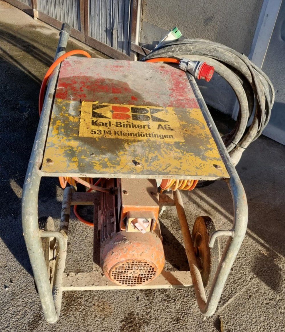 Tutte le macchine: Beton Vibrator – Usato da Besenbüren venduto da StellavomTinkerhof 2