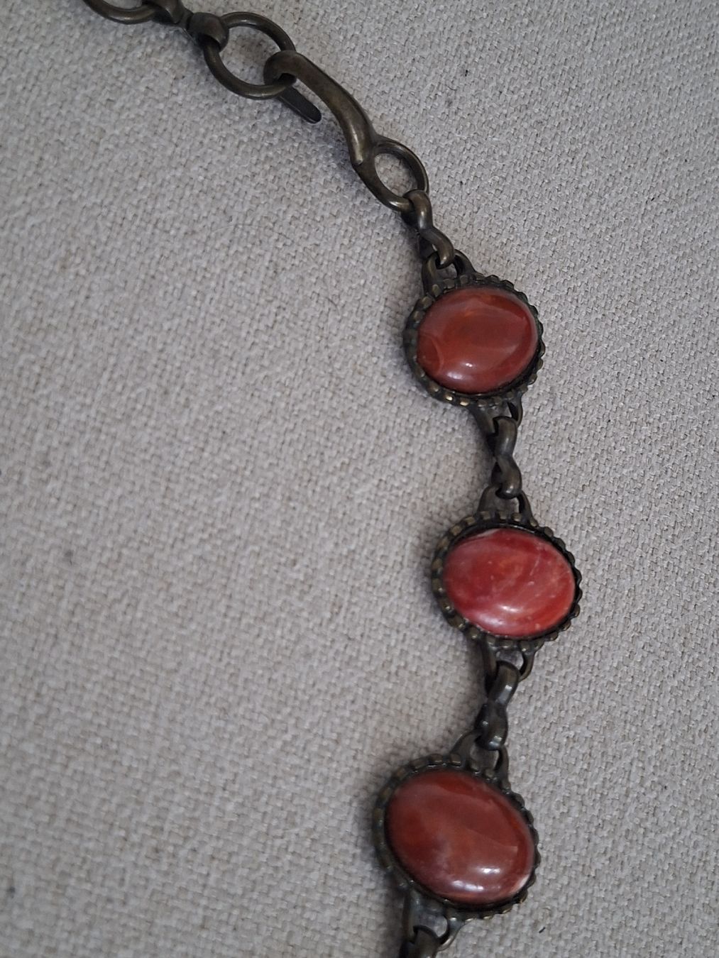 Catenine: Kette mit Rotensteinen Metall antik. – Usato da Glattbrugg venduto da cub_w7l8 1