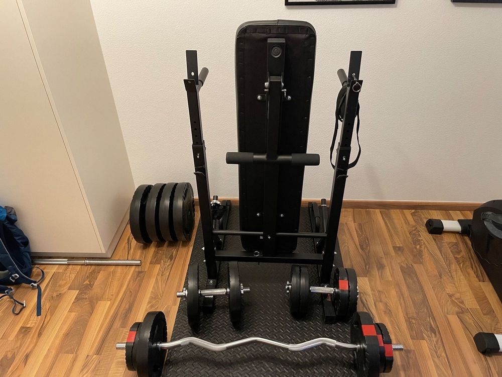 Hop-Sport Hantelbank, Multifunktionale Klappbare Trainingsbank Mit Langhantelständer, Latzugturm, Butterfly & Curlpult, Für Krafttraining Zuhause, 250 Kg Max. Belastbarkeit Der Hantelbank
