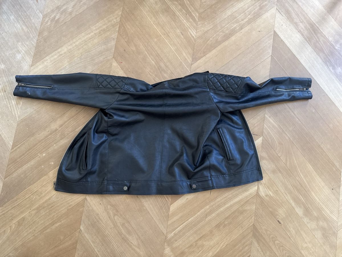 Jacken: Vonsis Lederjacke schwarz Grösse 38  – Gebraucht aus Zuerich von Rufab 2
