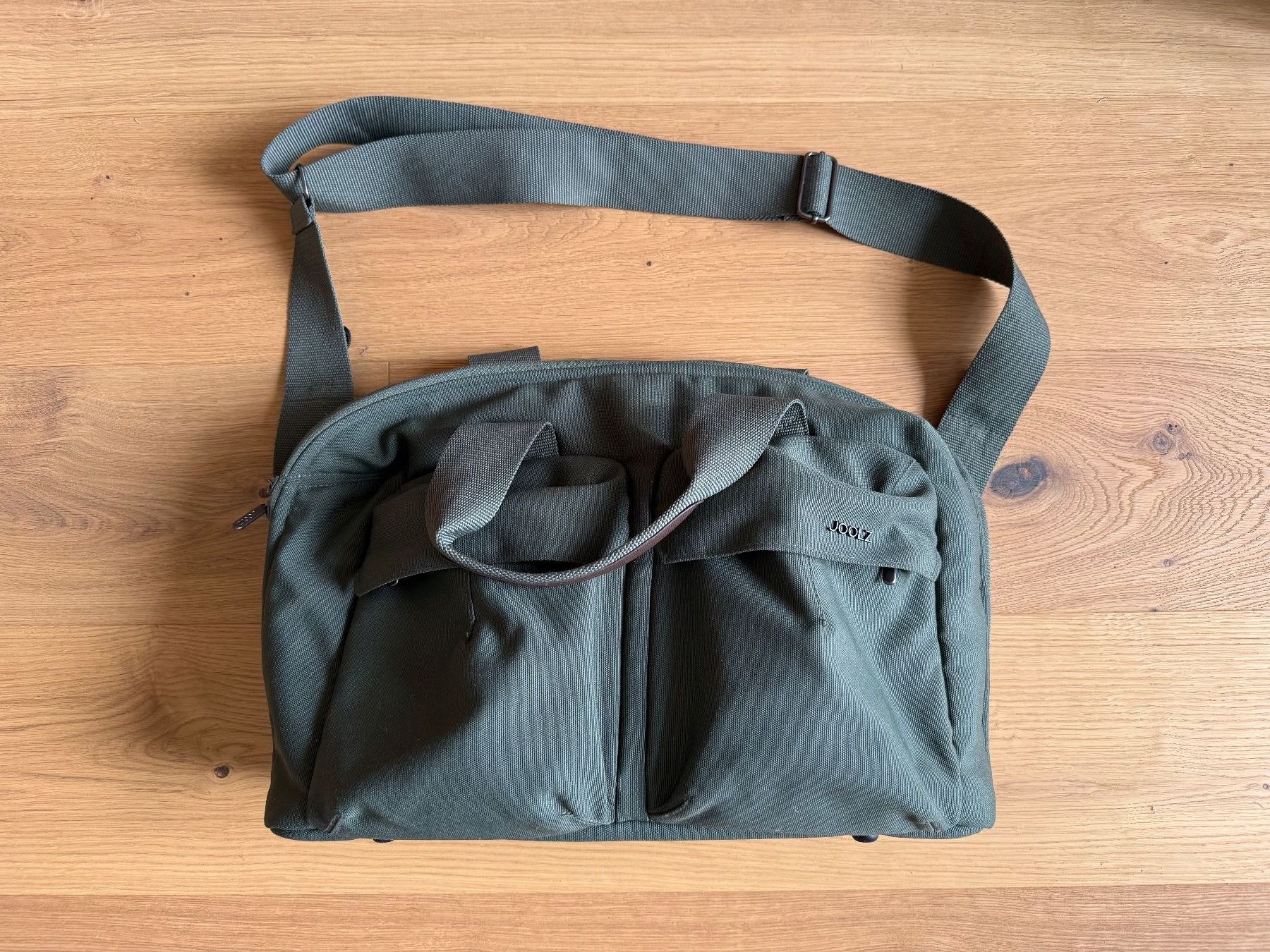 Joolz Kindertaschen: Joolz Wickeltasche grün – Gebraucht aus Baar von Wintergmues 1