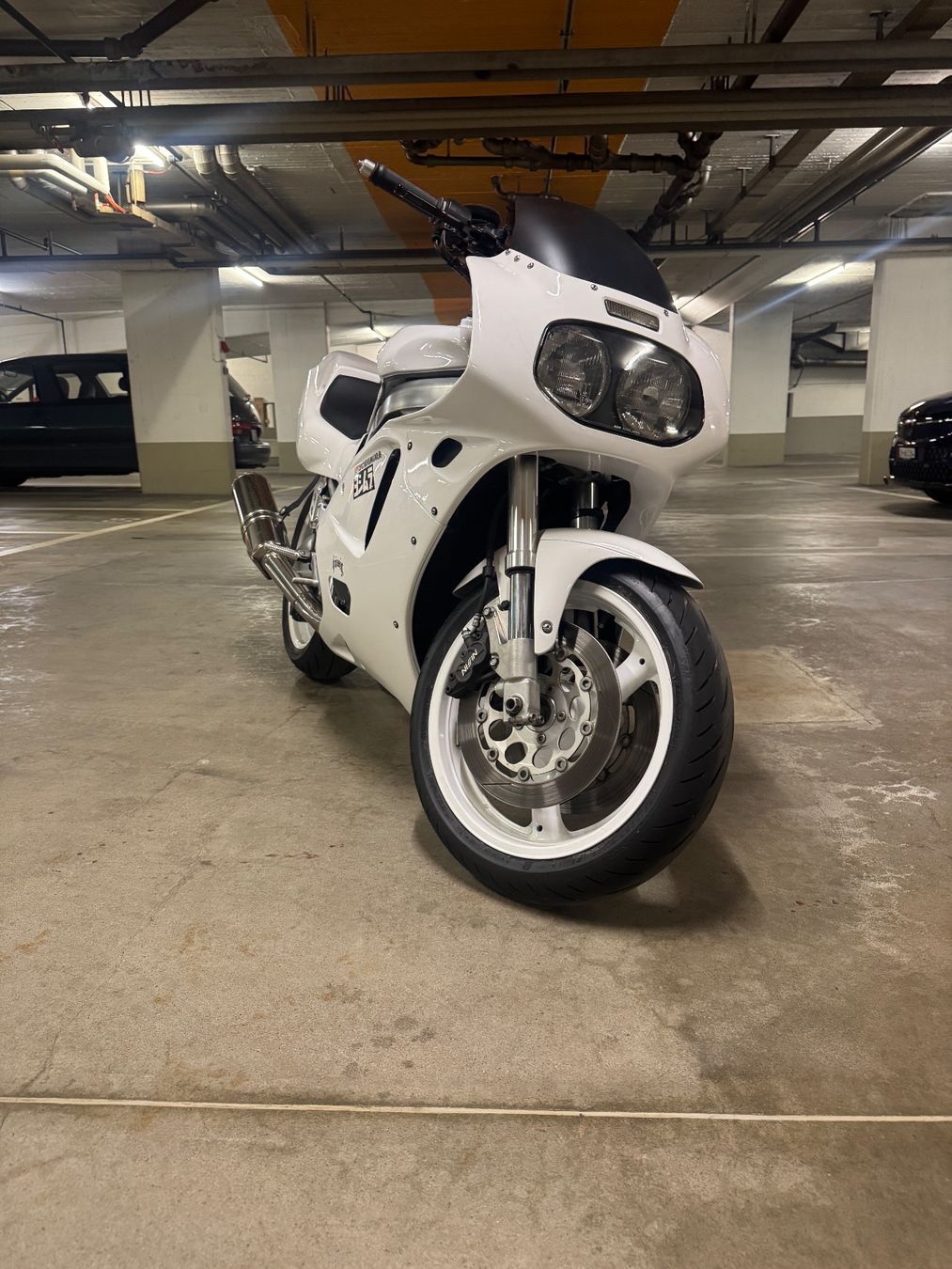 Suzuki Strada: SUZUKI GSX-R 750 – Usato da zürich venduto da Patrik1122 1