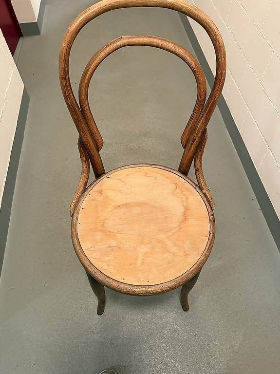 Chaises: Alte Stühle – D'occasion à Silvaplana par lisi58 1