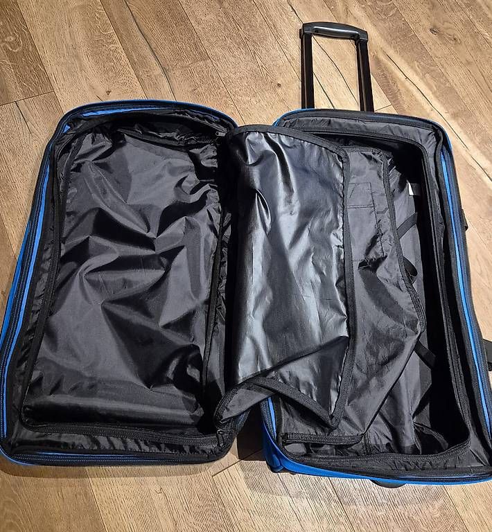 Valigie & Borse: EastPack Rollkoffer – Usato da Waltalingen venduto da Trachis 1