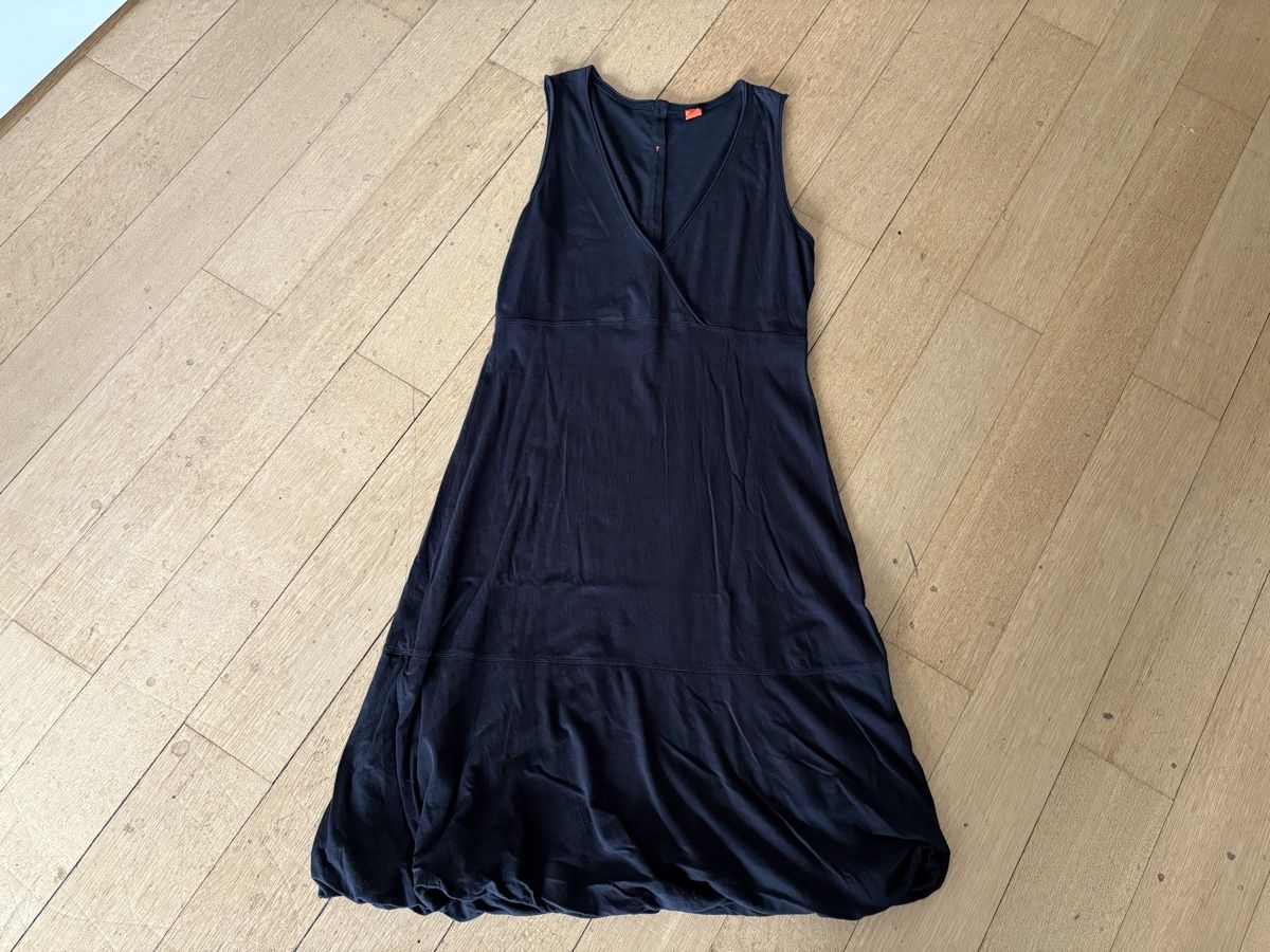 Hugo Boss Vestiti: HUGO BOSS Baumwolle-Jersey, Gr. M, Schwarz – Usato da Bern venduto da Etzy 6