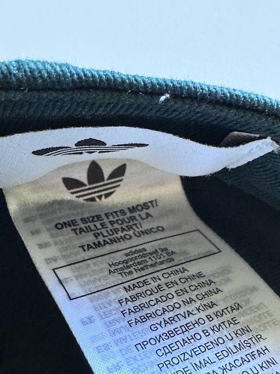 Hüte, Mützen & Caps: Adidas Cap – Neu und originalverpackt aus Bern von rol_nq2r 2
