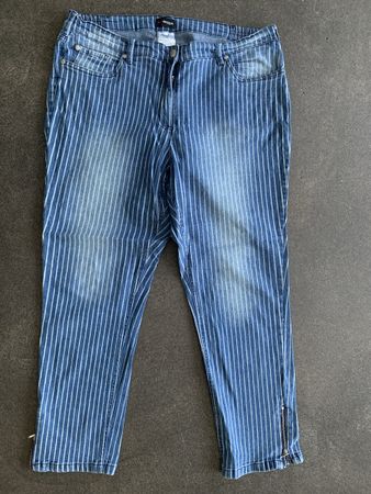 Gestreifte Hose Grösse 46