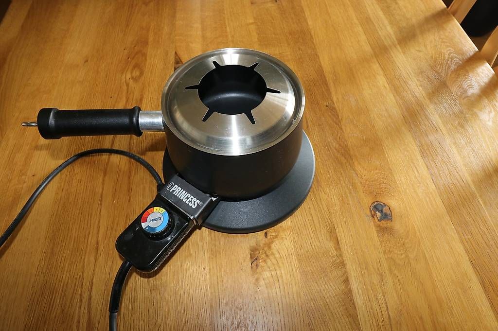 Töpfe: Caquelon électrique à fondue bourguignonne – Gebraucht aus St-George von chr_p2s5 1