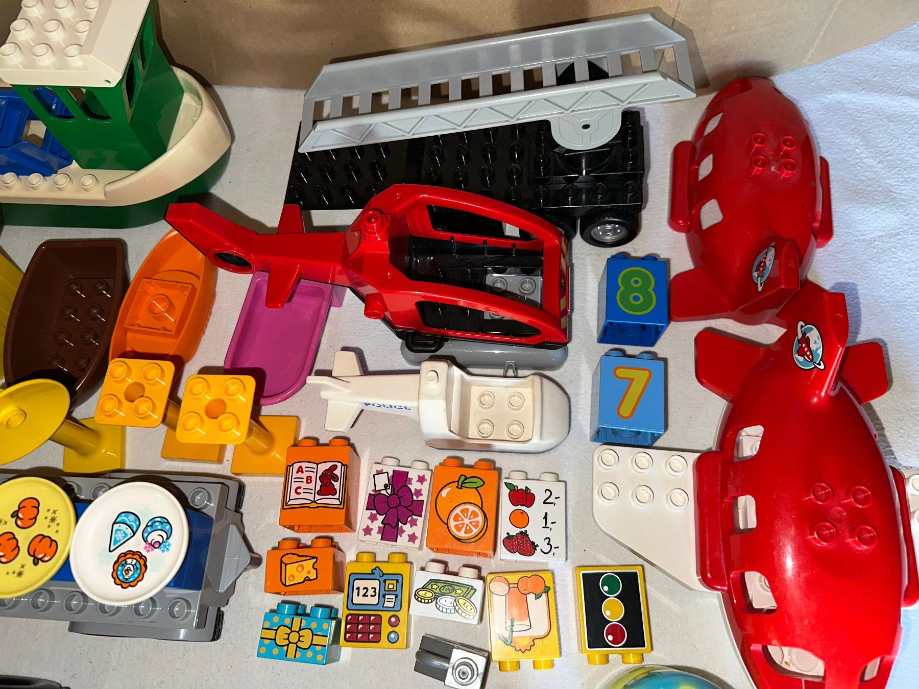 Lego Kit di costruzioni: Lot de plus de 50 pièces Lego-Duplo – Usato da Ste-Croix venduto da mjmg 3