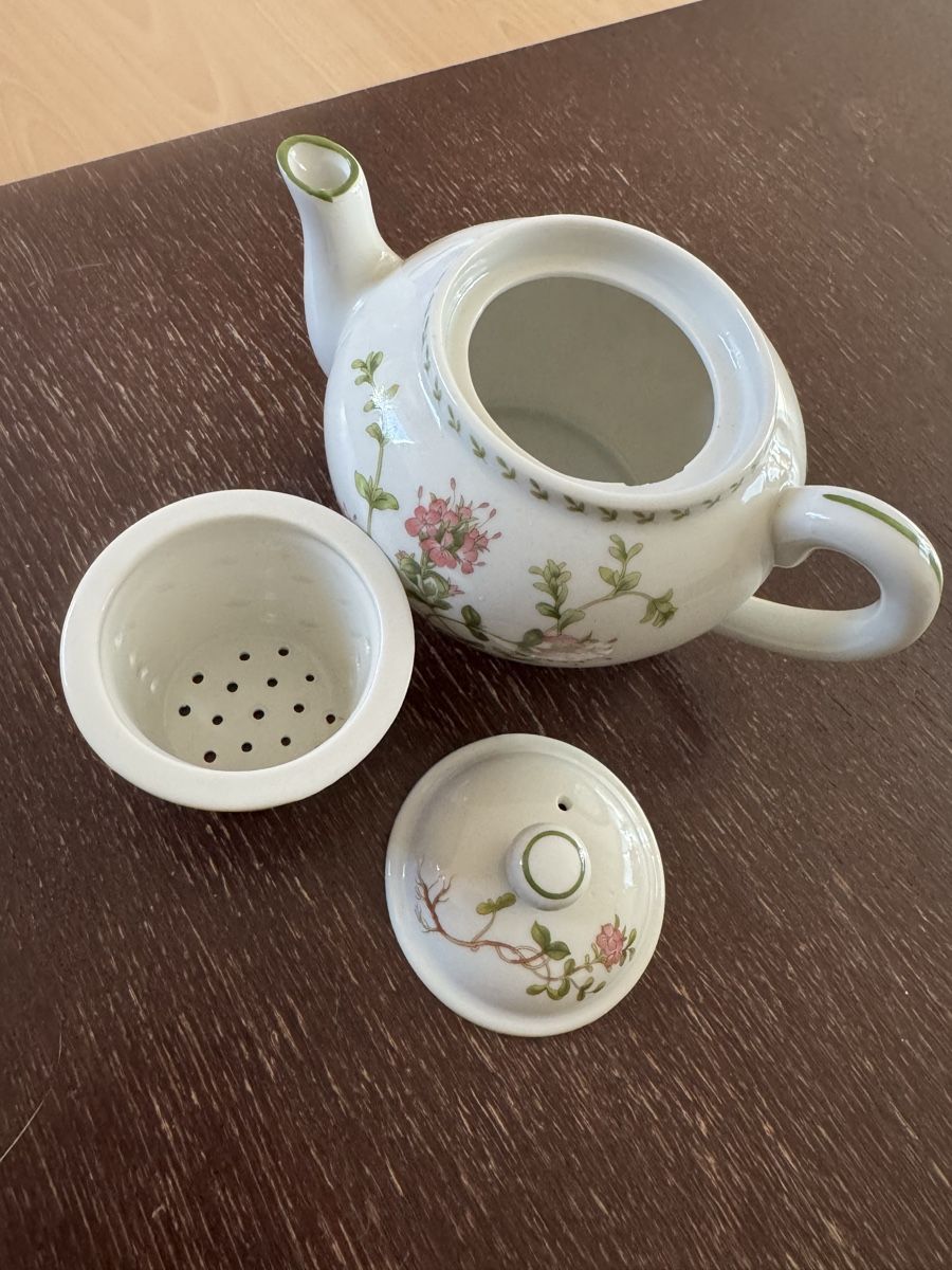Caraffe: Porzellan Teekaraffe, Blumenmuster – Usato da Dietikon venduto da c.froehlich