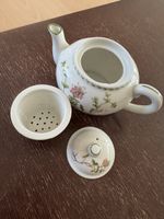 Porzellan Teekaraffe, Blumenmuster