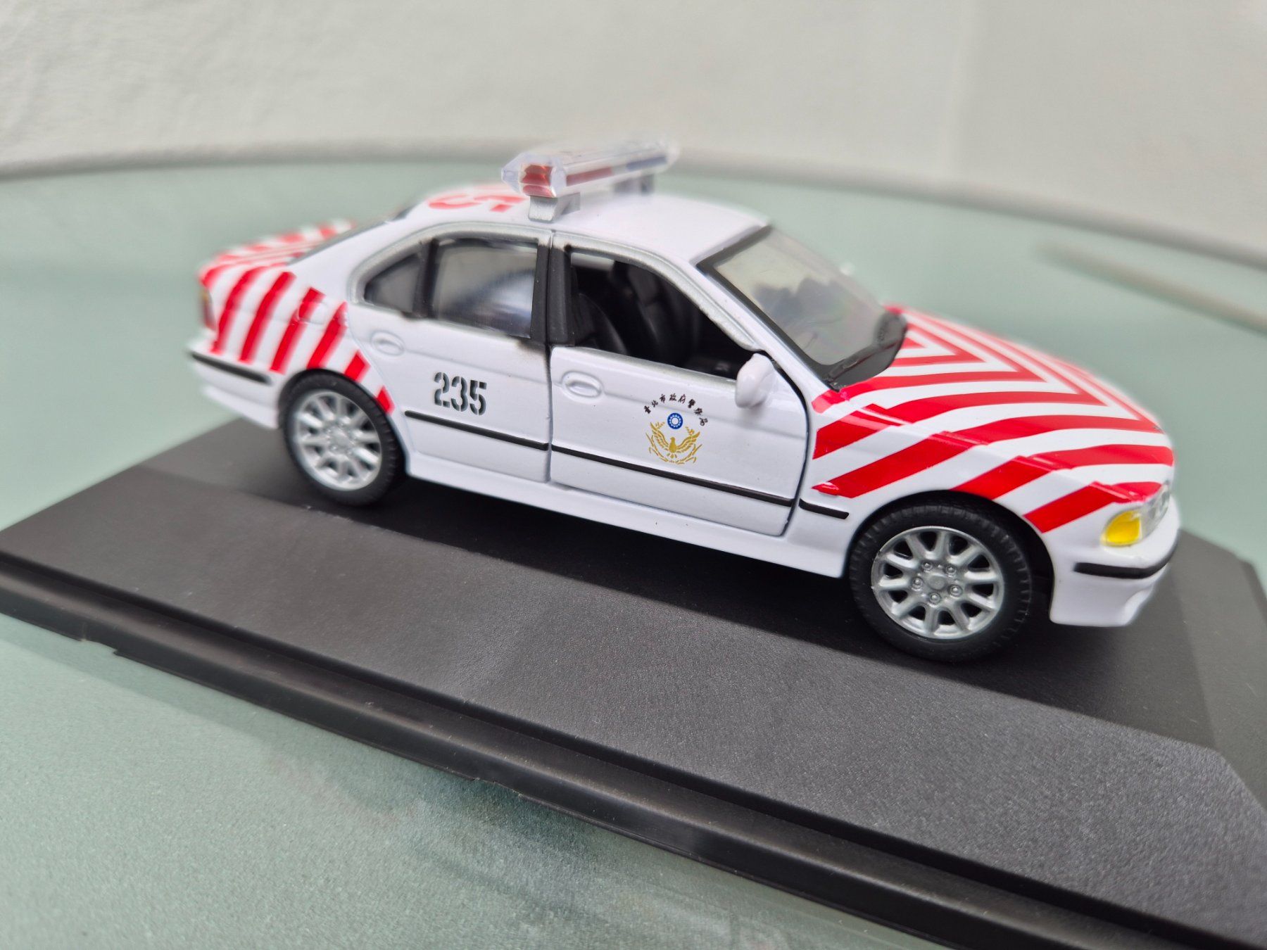 BMW Modellini d'auto: BMW 528 Police. 1:43. – Usato da Oberbuchsiten venduto da laffite54 2
