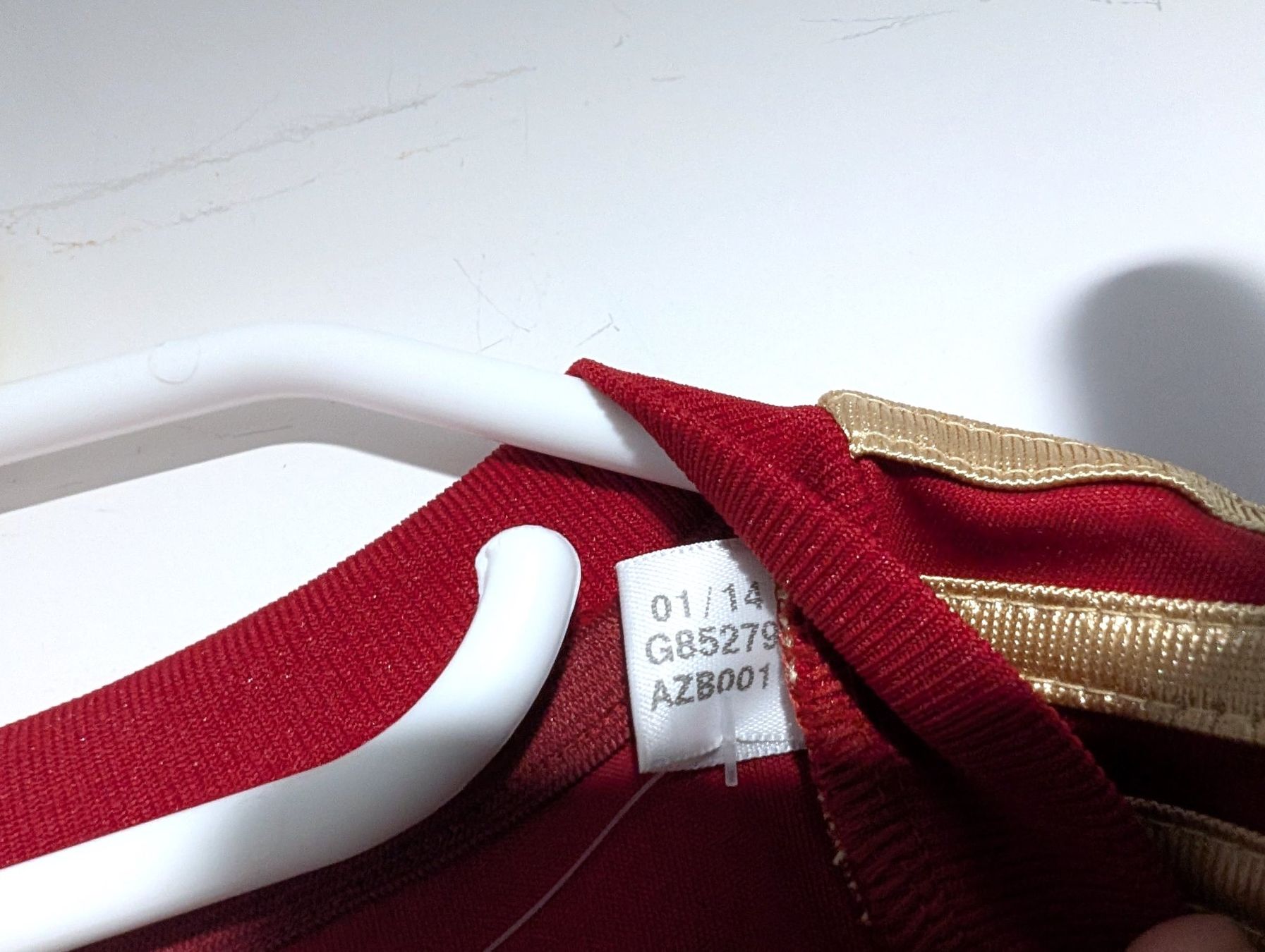 Adidas Canottiere & Pantaloni: SPANIEN TRIKOT 2014 HOME - GR. M - NEU! – Usato da Spiegel b. Bern venduto da Natix 2