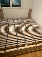 Bettgestell mit Lattenrost und Matratze 180x200 cm