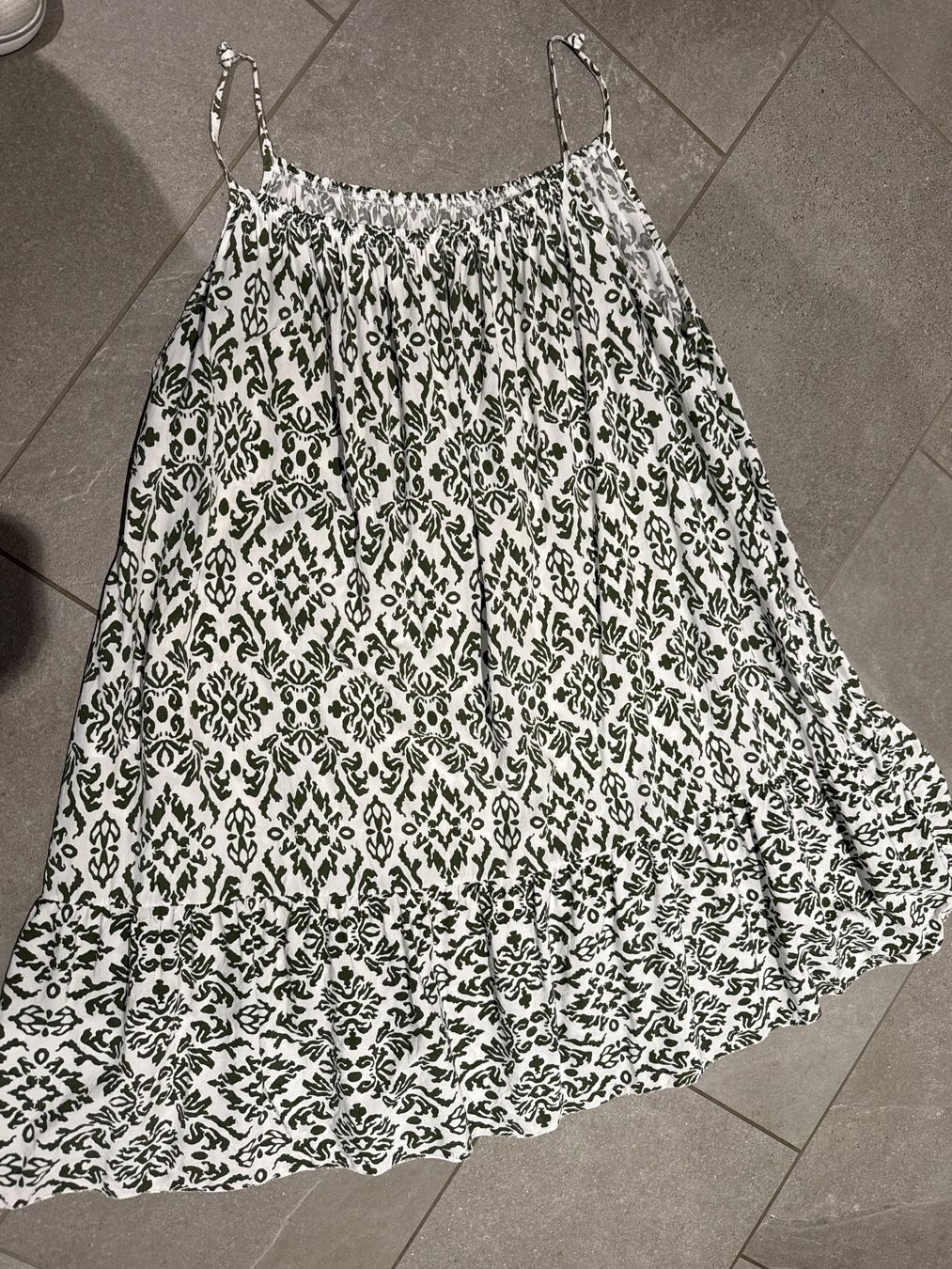 Vestiti: Damen Sommer- Kleid Grösse L/XL – Usato da Amriswil venduto da used2use