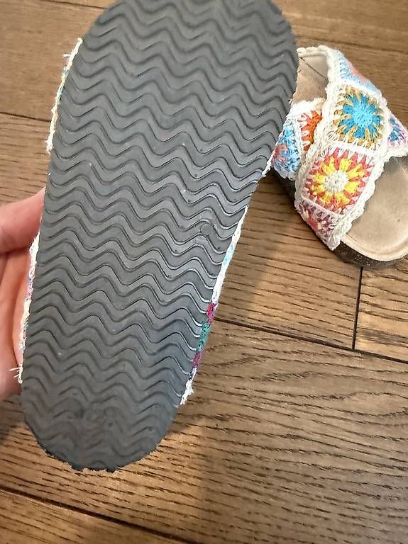Next Schuhe für Mädchen: Schuhe von Next Grösse 31 – Gebraucht aus Mülligen von and_djv9 1