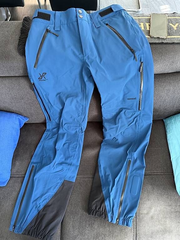 RevolutionRace Pantaloni: NEU Revolution Race Hose Cyclone 3L Shell Pants – Usato da Kirchberg BE venduto da muesel1 1