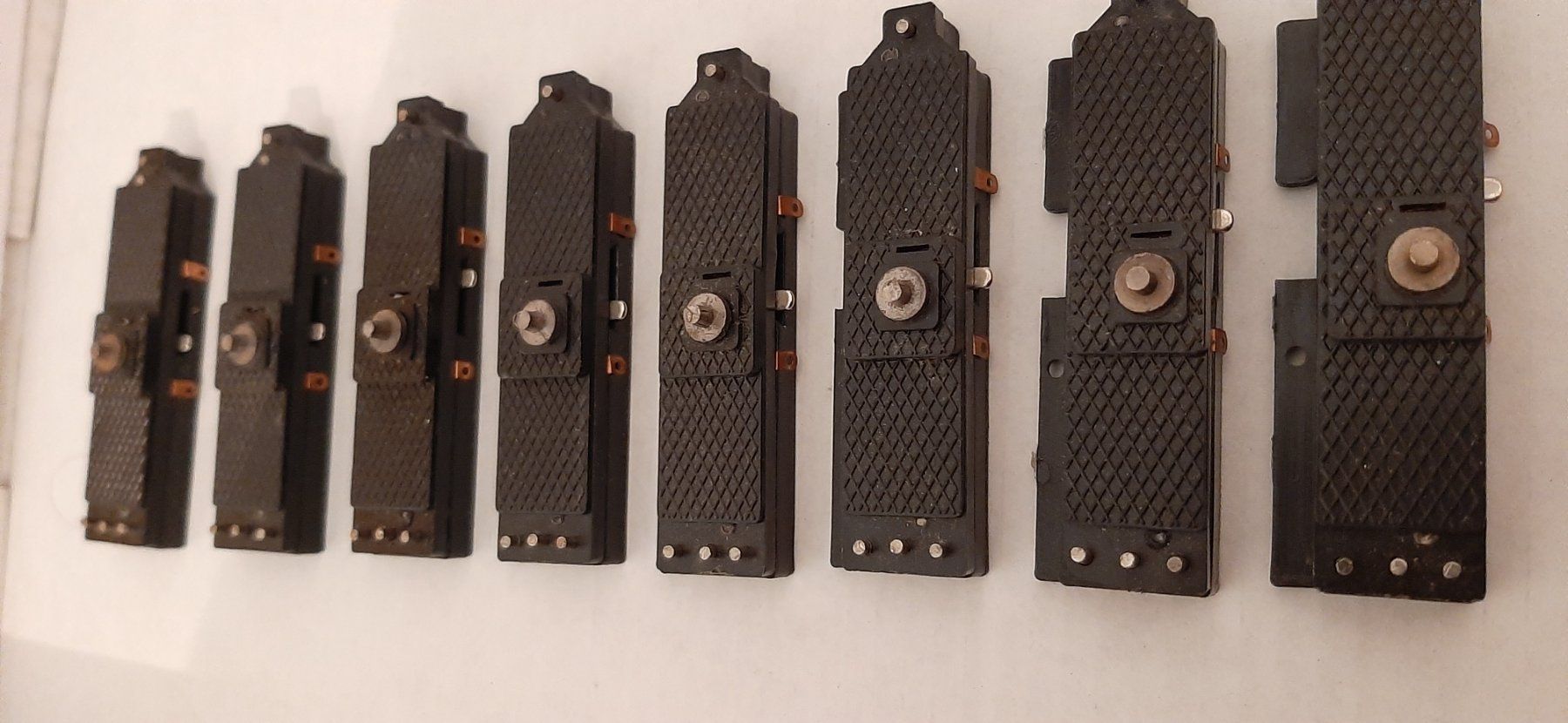 Modellini di ferrovie: 13 x Weichenantrieb H0 von Pilz, gebraucht – Usato da Wiesendangen venduto da pau_56xn 3
